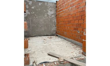 VENDE CASA EN PUERTO SAN MARTIN