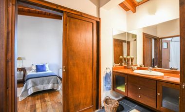 VENTA CASA COUNTRY LOS ALAMOS. 3 DORMITORIOS . ESCRITORIO . PISCINA. LOTE 1600 M2 . EXCELENTE ENTORNO. SEGURIDAD