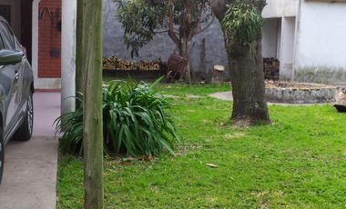 Propiedad ubicada en Barrio Los Pinos - Calle La Paz al 100