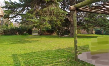 Propiedad ubicada en Barrio Los Pinos - Calle La Paz al 100