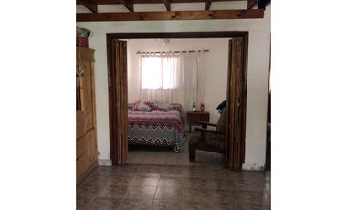 Propiedad ubicada en calle Picaflor al 80 - Barrio Los Pinos