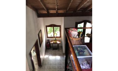 Propiedad ubicada en calle Picaflor al 80 - Barrio Los Pinos