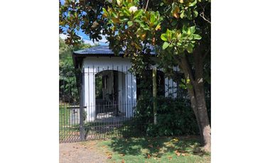 Propiedad ubicada en calle Picaflor al 80 - Barrio Los Pinos