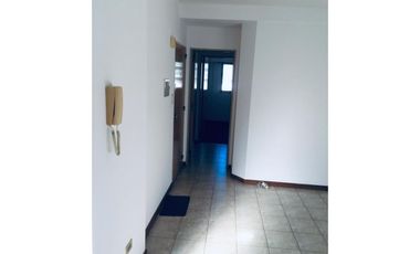 Dos dormitorios. Entorno Pellegrini. Ventilación Cruzada.