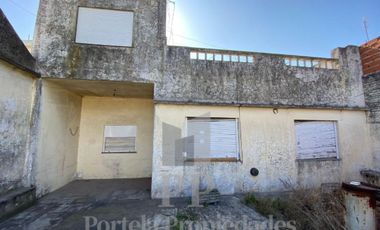 CASA A RECICLAR PROPIEDAD VALOR LOTE HAEDO NORTE