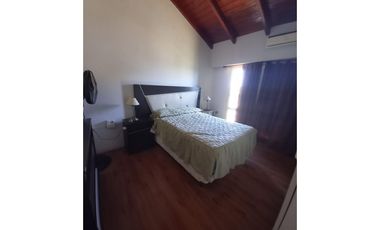 VENDE CASA EN CORONEL ARNOLD