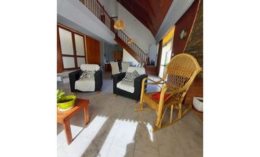 VENDE CASA EN CORONEL ARNOLD