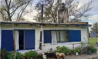 VENDE CAMPO 3 HAS. CON CASA EN PEREZ