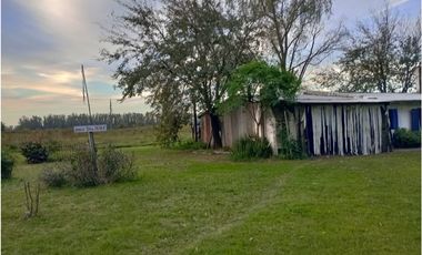 VENDE CAMPO 3 HAS. CON CASA EN PEREZ