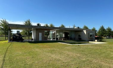 VENTA CASA LAS CASUARINAS