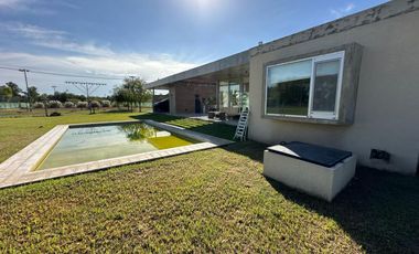 VENTA CASA LAS CASUARINAS