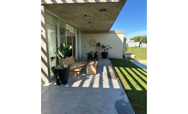 VENTA CASA LAS CASUARINAS