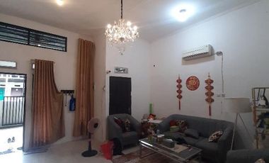 TURUN HARGA ! Dijual rumah Jl. Tanjung Raya 2 - Royal Mansion