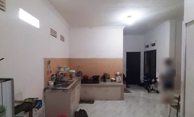 TURUN HARGA ! Dijual rumah Jl. Tanjung Raya 2 - Royal Mansion