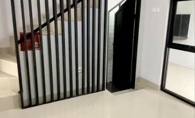 Rumah Baru 3 Lantai Strategis di Pondok Labu Cilandak Jakarta