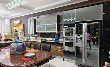 Jual Cepat Rumah Mewah 3 lantai di Villa Permata Gading Kelapa Gading