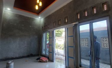 Rumah Mewah Baru Gress 2 lt Proses Finish di Karangasem Solo Kota
