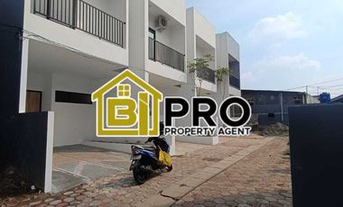 Rumah Townhouse Cantik Di Ciracas Jakarta Timur