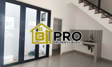 Rumah Townhouse Cantik Di Ciracas Jakarta Timur
