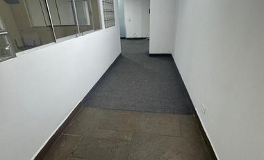 Local comercial en Porta Miraflores