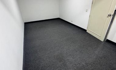 Local comercial en Porta Miraflores