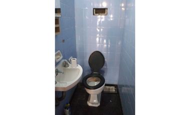 ( CONSTITUCION) ,3AMB, FRENTE, BUENA UBICACIÒN,Y ESTADO GENERAL DOBLE BALCON, VISTA PAORAMICA