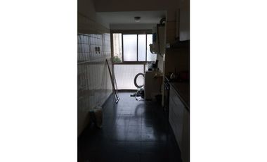 ( CONSTITUCION) ,3AMB, FRENTE, BUENA UBICACIÒN,Y ESTADO GENERAL DOBLE BALCON, VISTA PAORAMICA