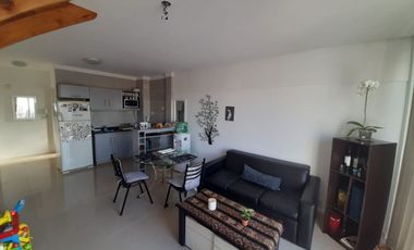 CABALLITO NORTE DUPLEX 2 AMB COCHERA TERRAZA OPCIONAL  EXCELENTE .-