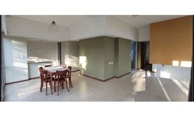 Casa en Pueblo Esther Parque Vernaza