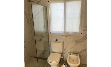 CASA EN VENTA LOS ALAMOS CLUB DE CAMPO. EXCELENTE UBICACION. LOTE 1350 m2.