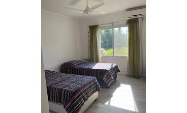 CASA EN VENTA LOS ALAMOS CLUB DE CAMPO. EXCELENTE UBICACION. LOTE 1350 m2.