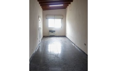 CASA EN VENTA DOS DORMITORIOS