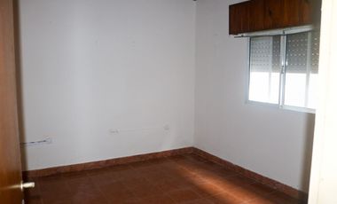 CASA EN VENTA DOS DORMITORIOS