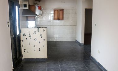 CASA EN VENTA DOS DORMITORIOS