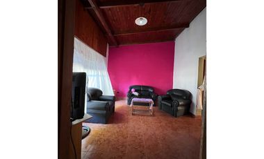 Propiedad sobre calle Formosa 2200 - Barrio Los Claveles