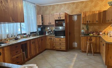 EDIFICIO EN ARRIENDO CON EXCELENTE UBICACIÓN