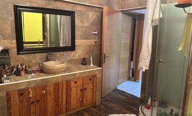 EDIFICIO EN ARRIENDO CON EXCELENTE UBICACIÓN