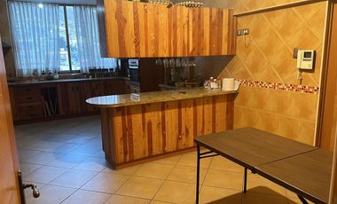 EDIFICIO EN ARRIENDO CON EXCELENTE UBICACIÓN