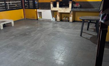 EDIFICIO EN ARRIENDO CON EXCELENTE UBICACIÓN