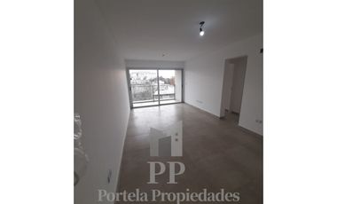 DEPTO 2 AMBIENTES CON COCHERA CENTRO ITUZAINGO