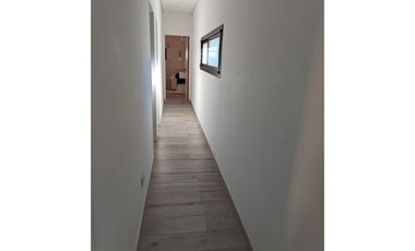 VENTA. Casa de 3 dormitorios - Barrio Las Tardes Roldán.