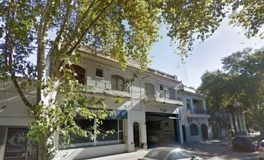 VENTA CASA DE PLANTA ALTA dos dormitorios RUEDA 953. (San Martín), Patio. Terraza exclusiva.