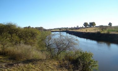 Chacra sobre el rio en barrio privado. RETASADA !!!