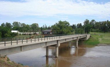 Chacra sobre el rio en barrio privado. RETASADA !!!
