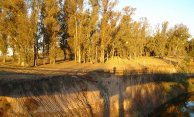 Chacra sobre el rio en barrio privado. RETASADA !!!