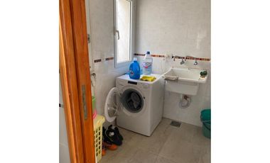 CASA EN VENTA EN ROLDAN. BARRIO LAS ACEQUIAS. FAMATINA 1709. 4 DORMITORIOS. RETASADA USD90.000