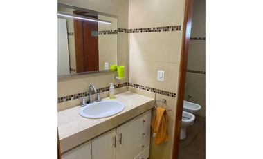 CASA EN VENTA EN ROLDAN. BARRIO LAS ACEQUIAS. FAMATINA 1709. 4 DORMITORIOS. RETASADA USD90.000