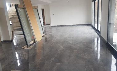 Casa 5 amb . Con Piscina .Quincho  Country San Sebastian .Pilar