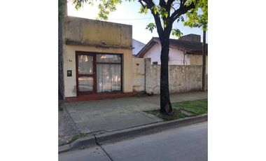 Propiedad ubicada en la esquina de Zenón Videla Dorna y Eva Perón