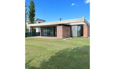 A estrenar en una planta, barrio privado